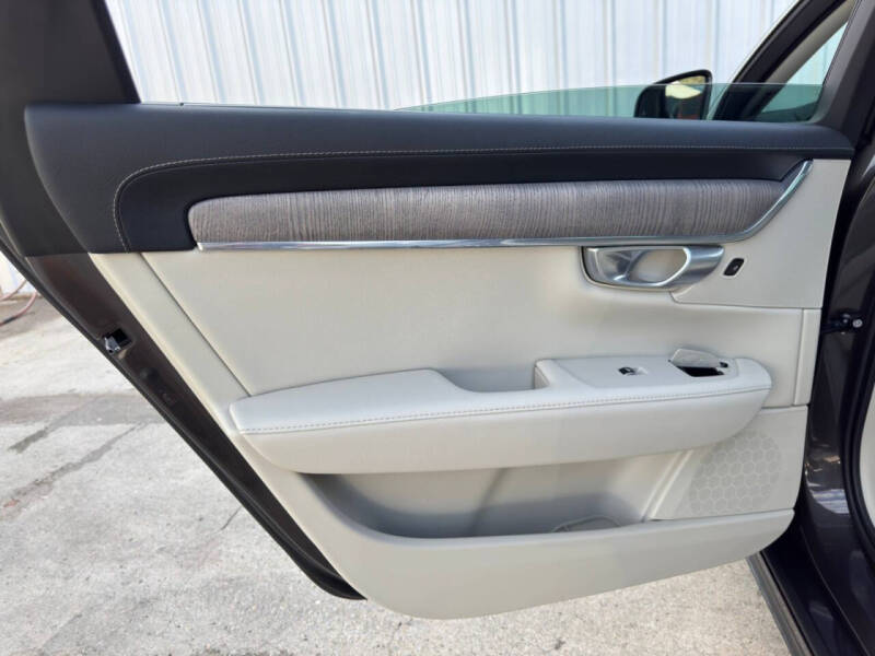 2024 Volvo S90 Recharge T8 Ultimate