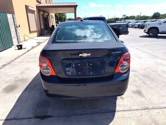 2015 Chevrolet Sonic LS Auto