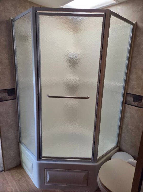 2009 Jayco Jayflight Bungalow 41' Park Model Delivery Available