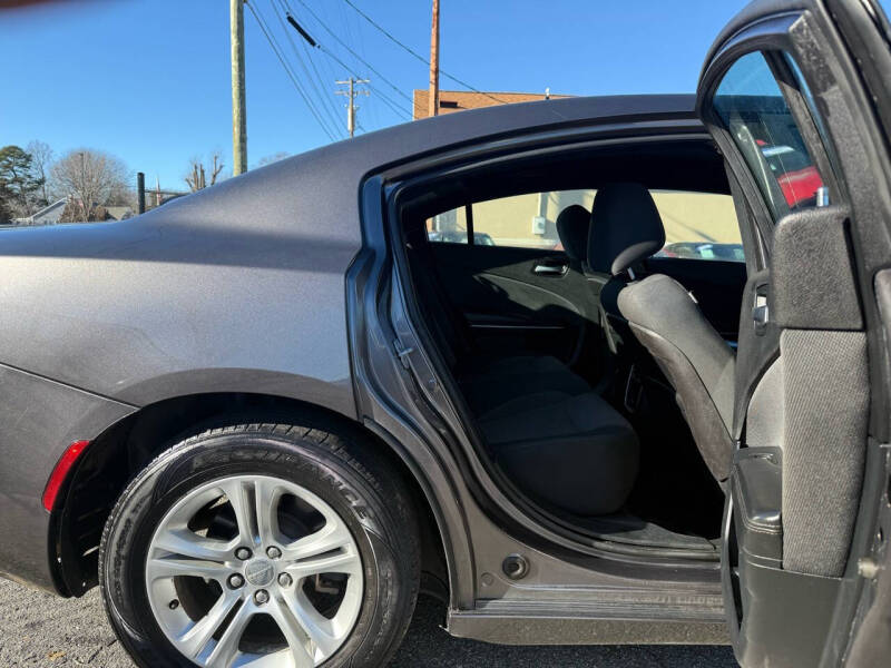 2015 Dodge Charger SE