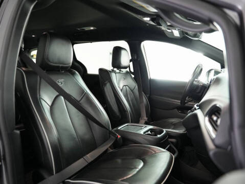 2019 Chrysler Pacifica Hybrid Limited