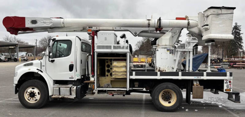 2012 Freightliner M2 106