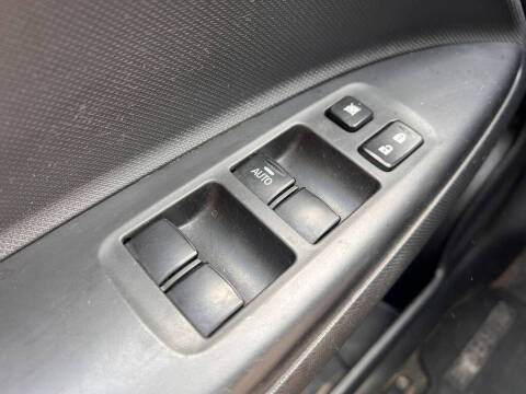 2017 Mitsubishi Mirage ES