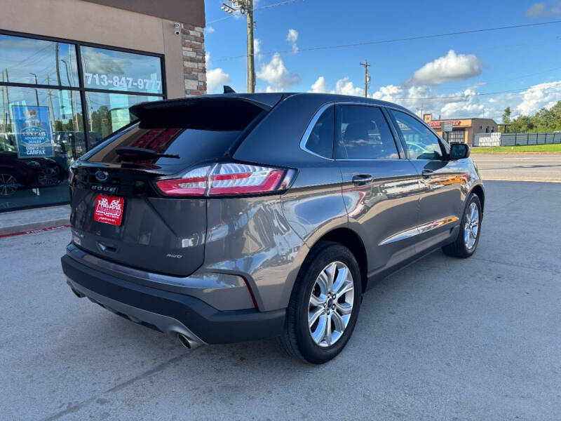2022 Ford Edge Titanium
