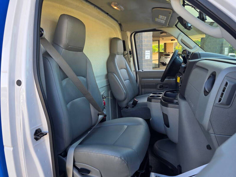 2023 Ford E-Series