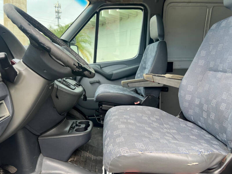 2005 Dodge Sprinter 2500