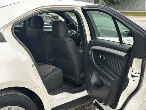 2017 Ford Taurus SEL