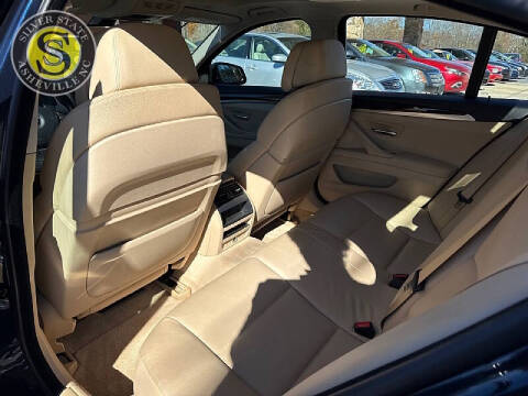 2011 BMW 5 Series 528i