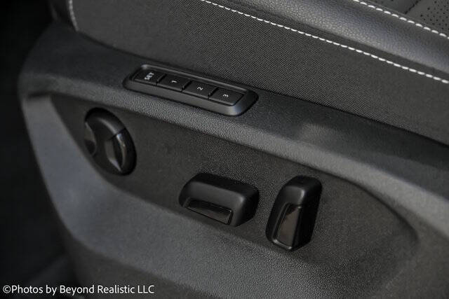 2024 Volkswagen Atlas Cross Sport SEL R-Line 4Motion