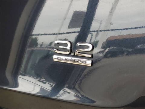 2012 Audi Q5 3.2 quattro Premium Plus