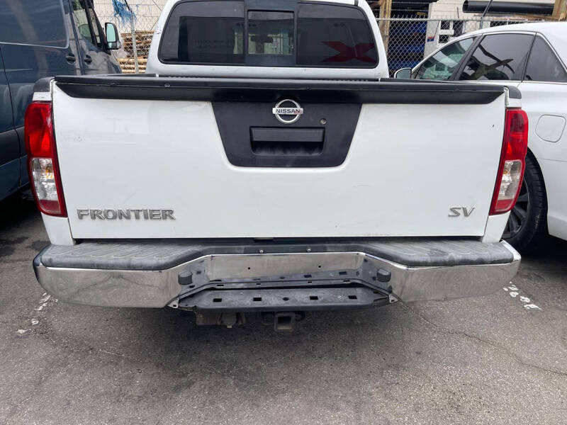 2016 Nissan Frontier SV