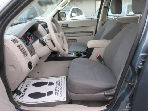 2010 Ford Escape XLS
