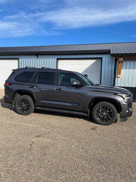 2024 Toyota Sequoia Platinum
