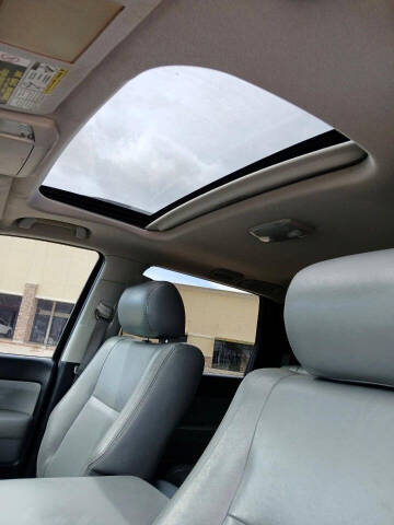 2011 Toyota Sequoia SR5