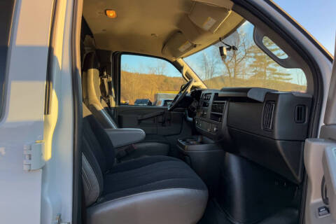 2024 GMC Savana 2500