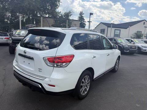 2015 Nissan Pathfinder SV