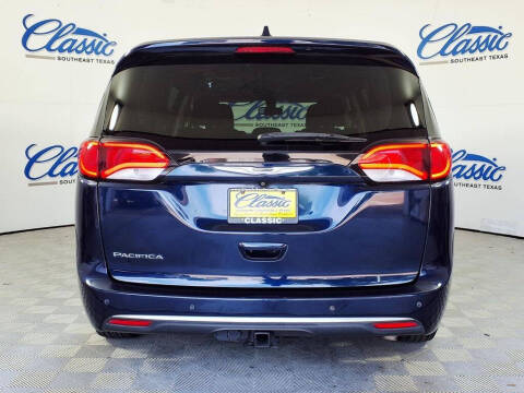 2018 Chrysler Pacifica Touring Plus