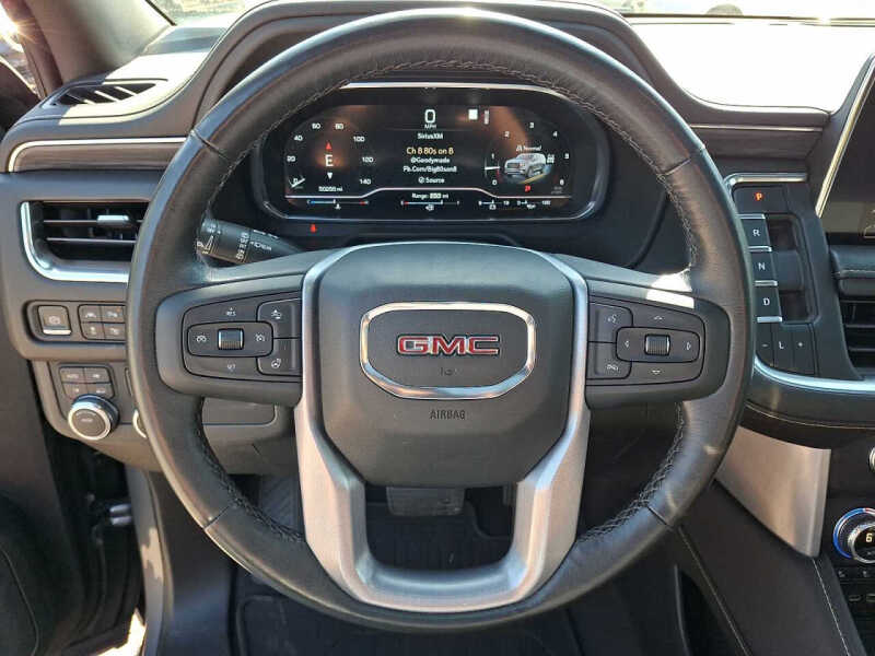 2022 GMC Yukon SLT