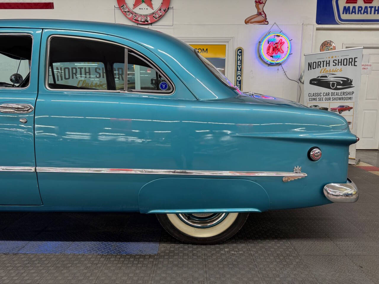 1949 Ford CUSTOM 24