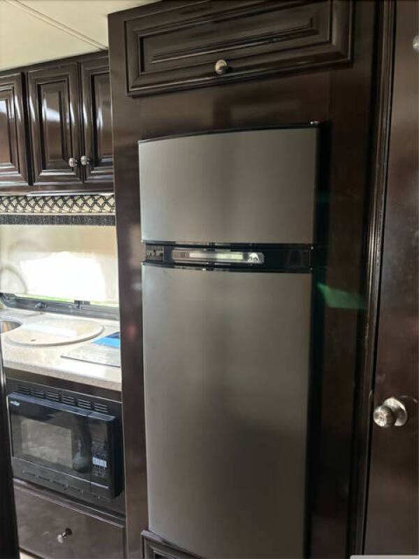 2018 Thor Motor Coach Siesta Sprinter 24SS