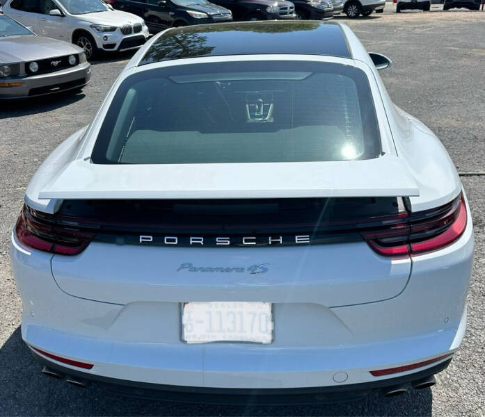 2017 Porsche Panamera 4S