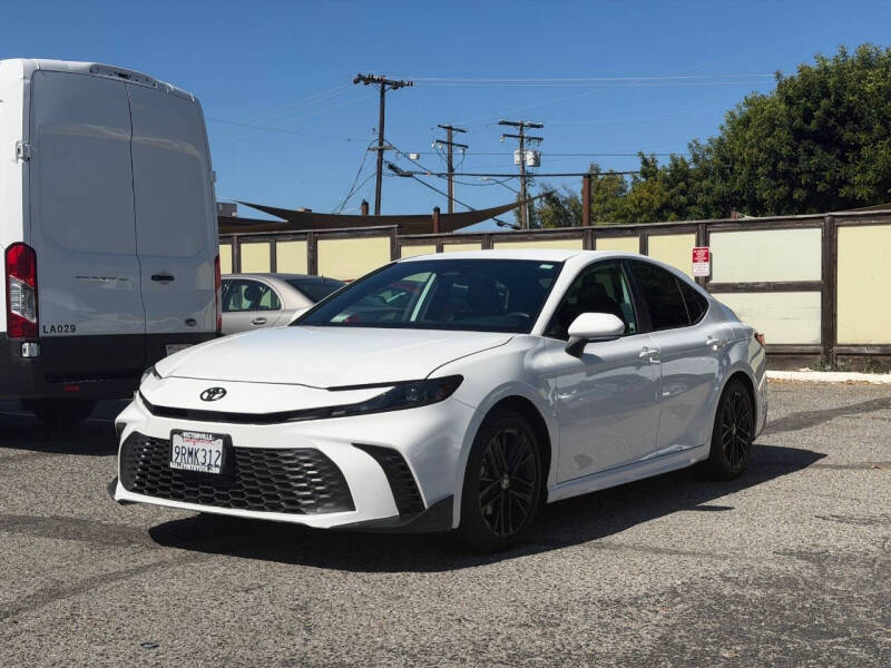 2025 Toyota Camry SE