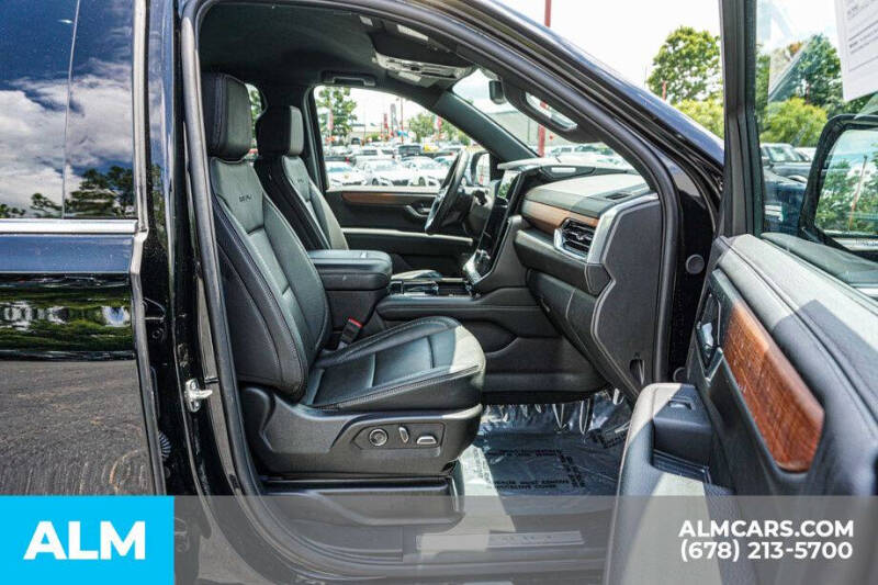 2025 GMC Yukon XL Denali