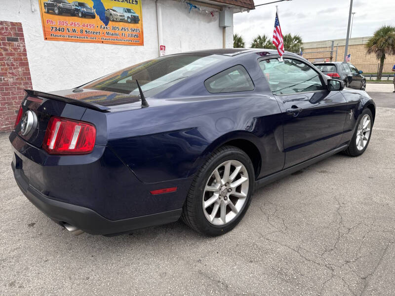 2011 Ford Mustang V6 Premium