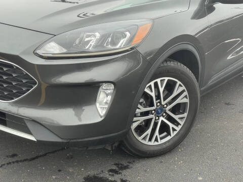 2020 Ford Escape SEL