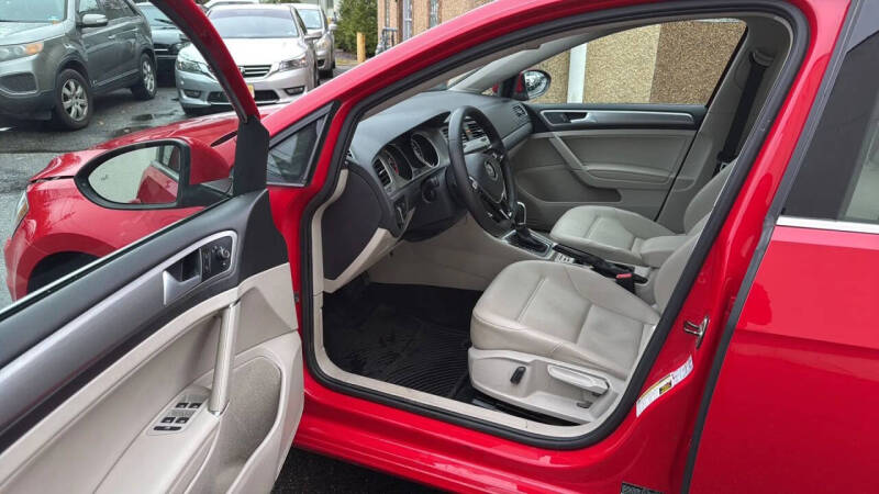 2016 Volkswagen Golf SportWagen TSI Limited Edition