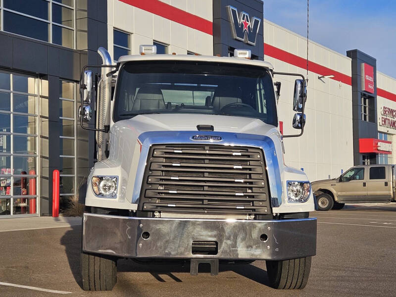 2026 Freightliner 114 SD