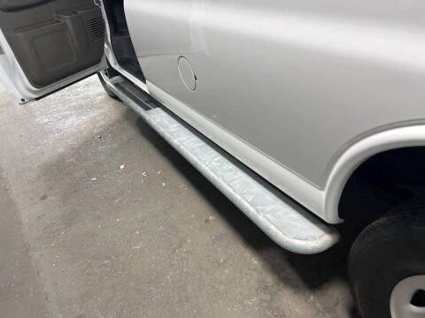 2024 Chevrolet Express 2500