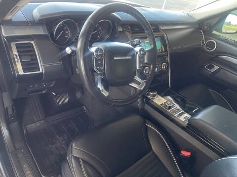 2017 Land Rover Discovery First Edition