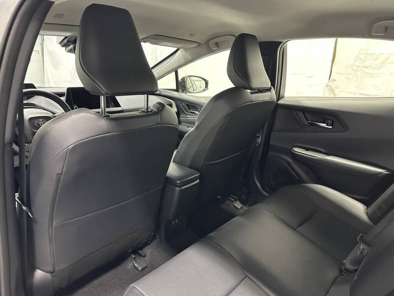 2025 Toyota Prius XLE