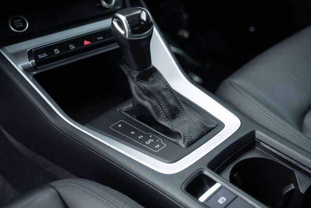 2022 Audi Q3 quattro S line Prem Plus 45 TFSI