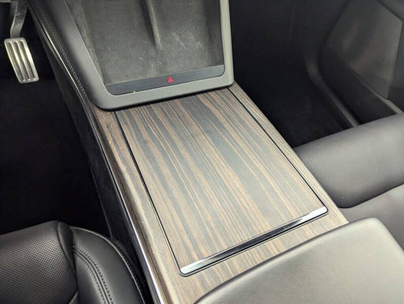 2023 Tesla Model X Standard Range