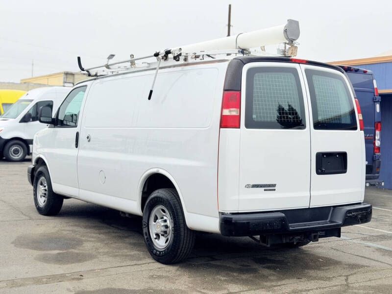 2013 Chevrolet Express 2500