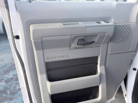 2016 Ford E-Series