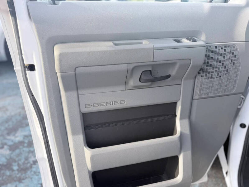 2016 Ford E-Series
