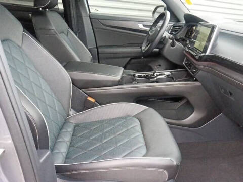 2024 Volkswagen Atlas Cross Sport SEL Premium R-Line 4Motion