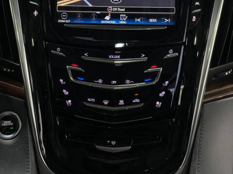 2016 Cadillac Escalade Luxury Collection