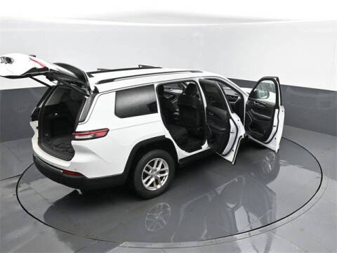 2022 Jeep Grand Cherokee L Laredo