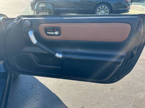 2002 Toyota MR2 Spyder