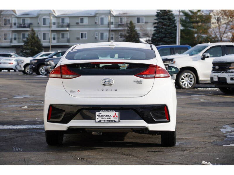 2019 Hyundai Ioniq Hybrid Blue