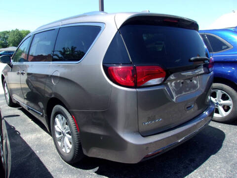 2018 Chrysler Pacifica Touring L