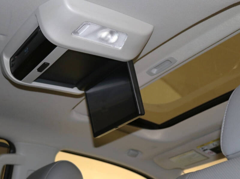 2020 Toyota Sequoia Platinum