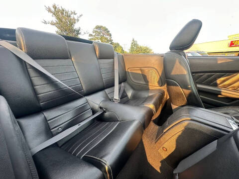 2010 Ford Mustang V6