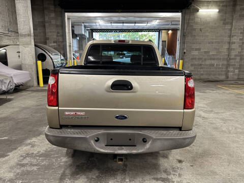 2002 Ford Explorer Sport Trac Value