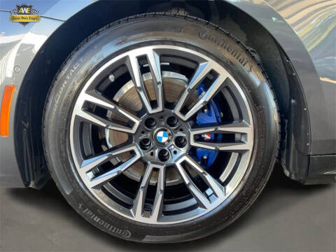 2025 BMW 5 Series 530i