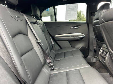 2022 Cadillac XT4 Premium Luxury